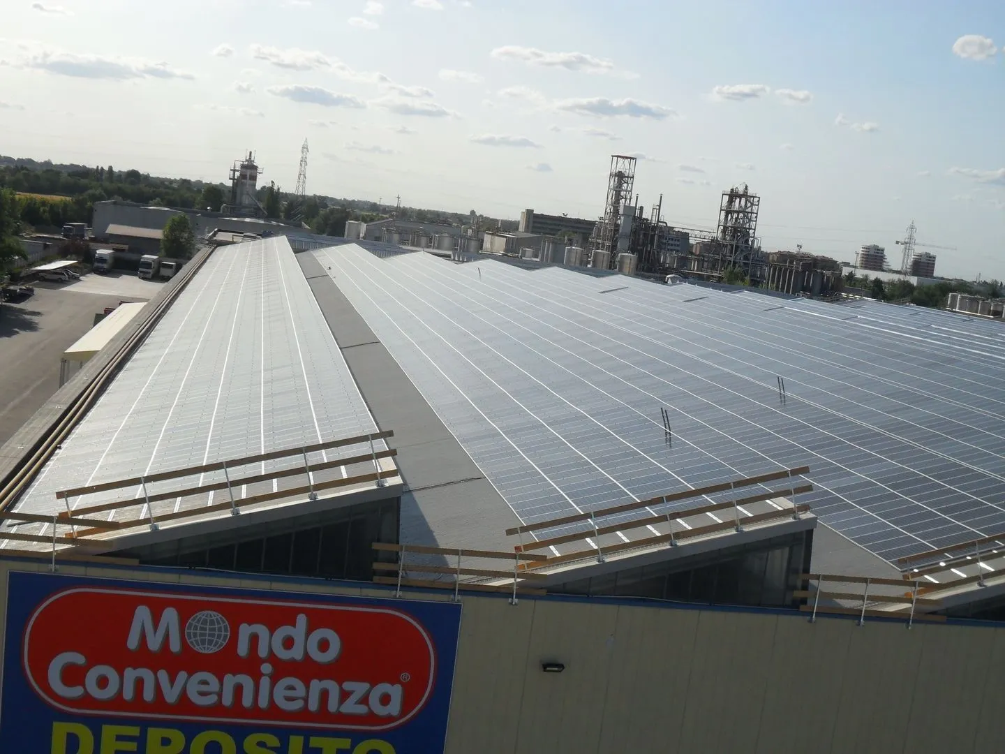 Rifacimento coperture e fotovoltaici a Calderara di Reno